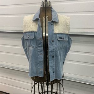 Women’s STS Ranchwear Western Jean Denim Vest With Sherpa Size Small